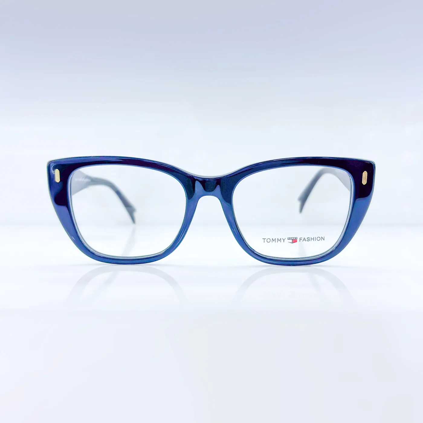 How to Choose the Right Frames for Your Face Shape